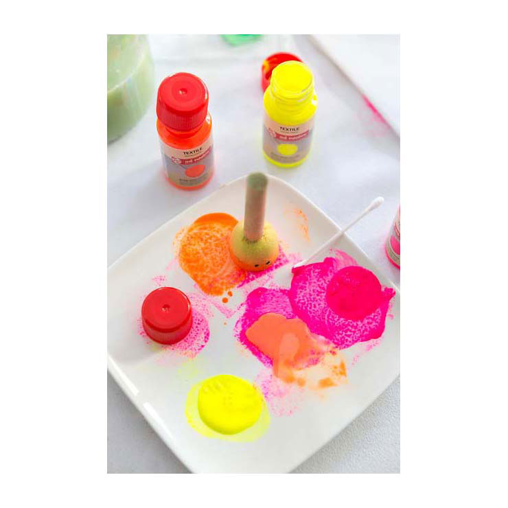 Afbeelding laden in galerijviewer, Talens art creation textielverf neon 4x50ml
