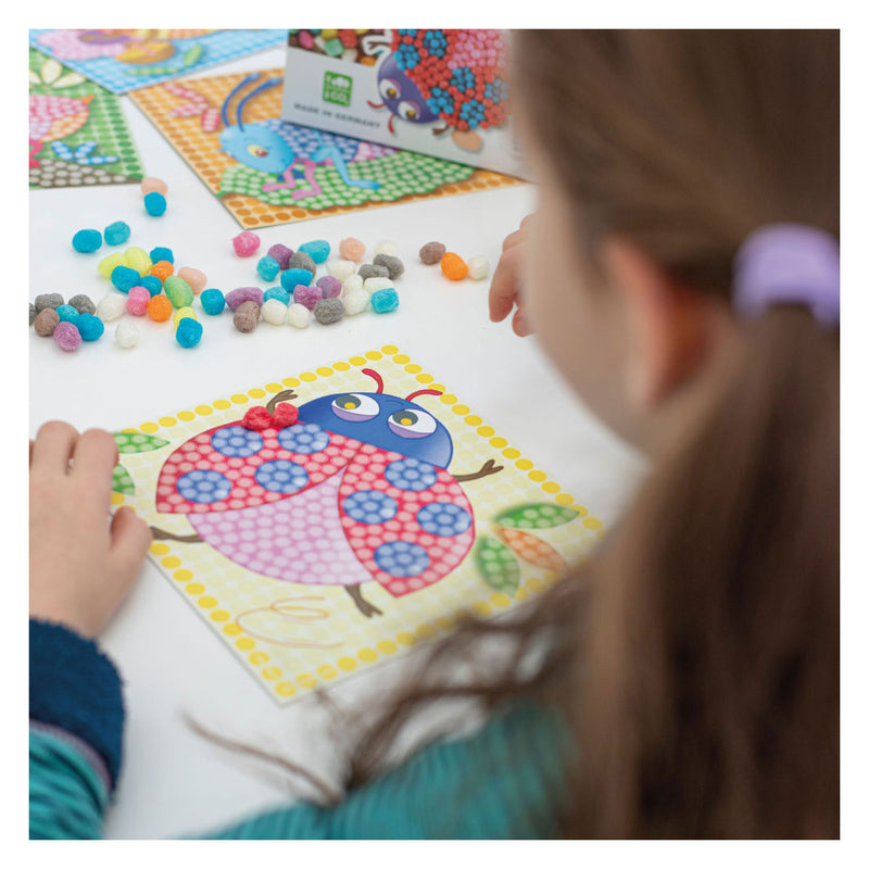 Afbeelding laden in galerijviewer, PlayMais Mozaïek Set - Kleine Insecten
