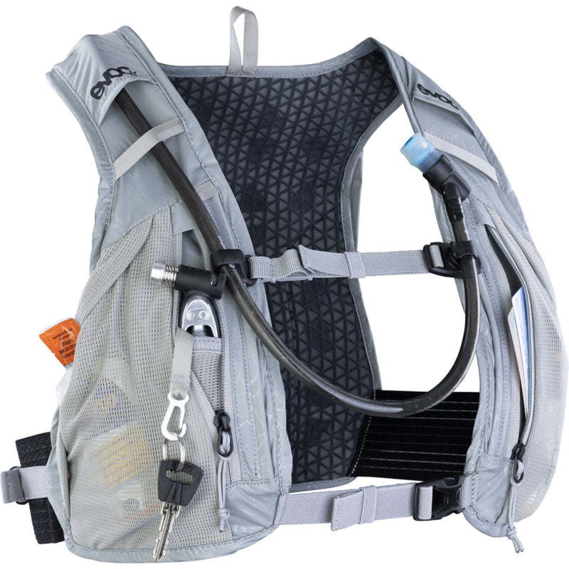 Afbeelding laden in galerijviewer, Evoc - hydro pro 6 incl. hydration bladder stone 6l + 1,5l
