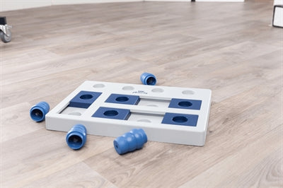 Afbeelding laden in galerijviewer, Trixie dog activity chess hondenspel
