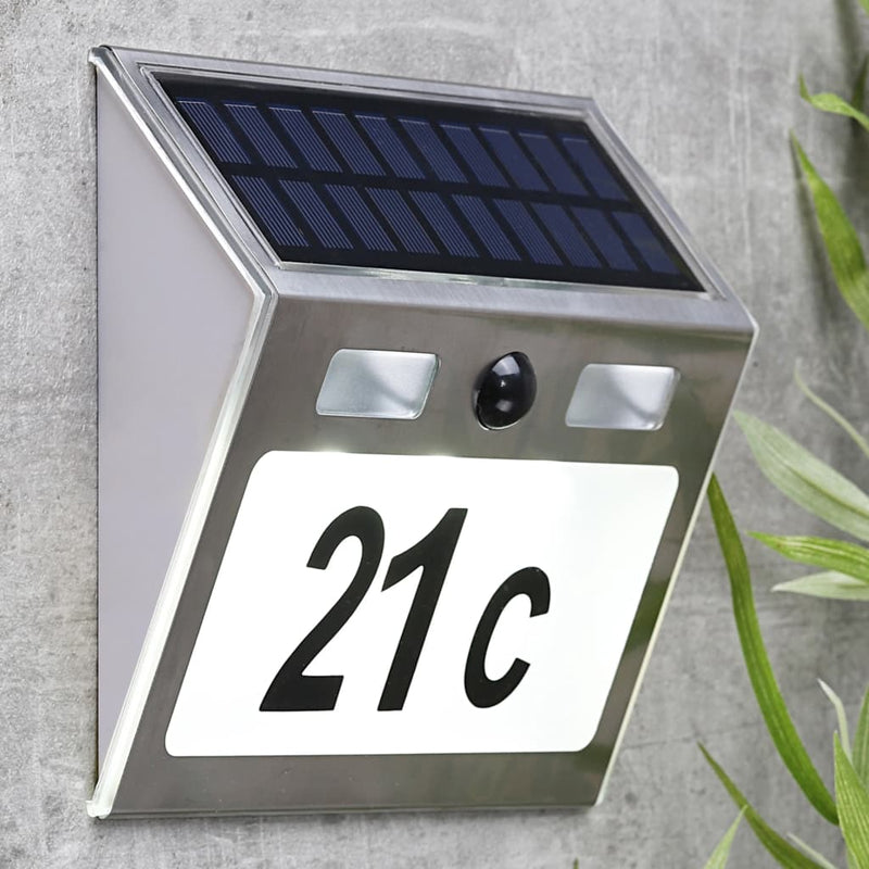 Afbeelding laden in galerijviewer, Hi huisnummerlamp solar led zilverkleurig
