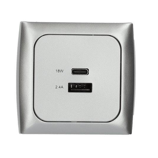 C-line usb laadcontactdoos met usb-a en usb-c met opal afdekraam zilver