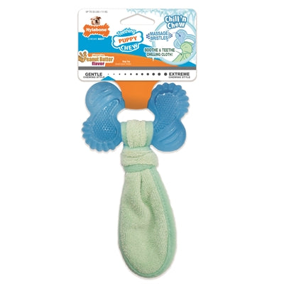 Afbeelding laden in galerijviewer, Nylabone puppy freezer bone with wash cloth pindakaassmaak

