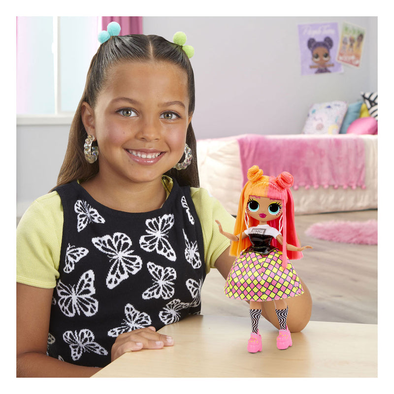 Afbeelding laden in galerijviewer, L.o.l. surprise! omg hos-pop - 25 cm - neonlicious
