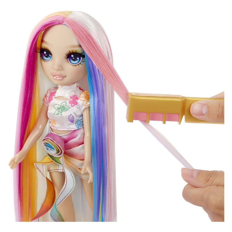 Afbeelding laden in galerijviewer, Mga entertainment rainbow high modepop met haarkrijt - amaya regenboog
