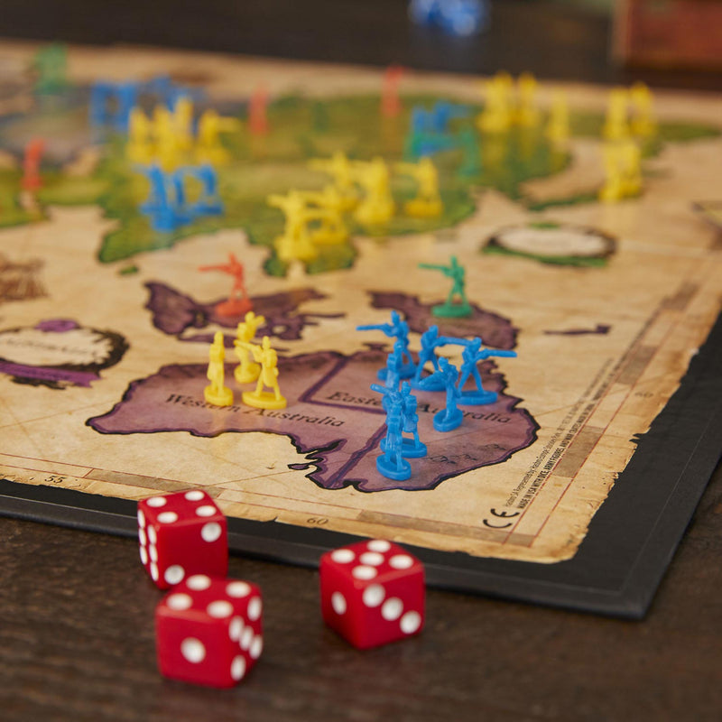 Afbeelding laden in galerijviewer, Hasbro risk - bordspel - gezelschapsspel
