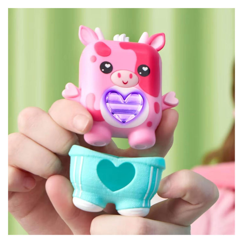 Afbeelding laden in galerijviewer, Hasbro nanomals mootilda de roze koe
