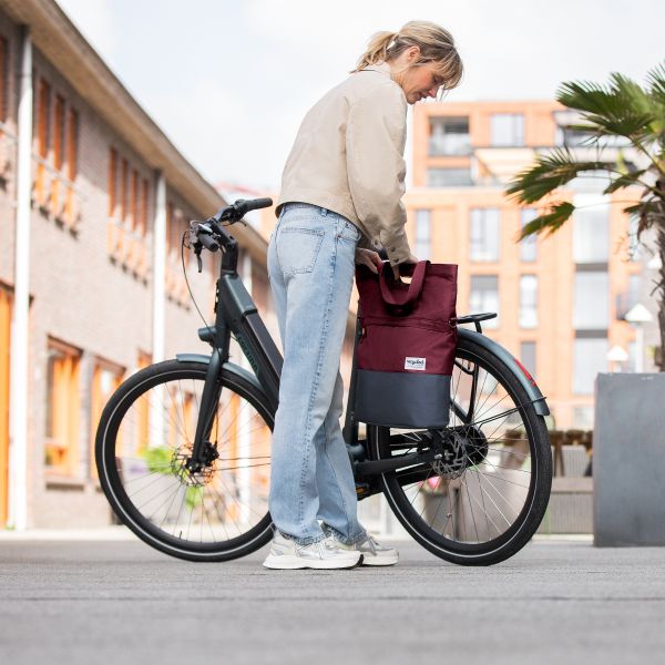 Afbeelding laden in galerijviewer, Urban Proof shopper tas 20L gerecycled rood grijs
