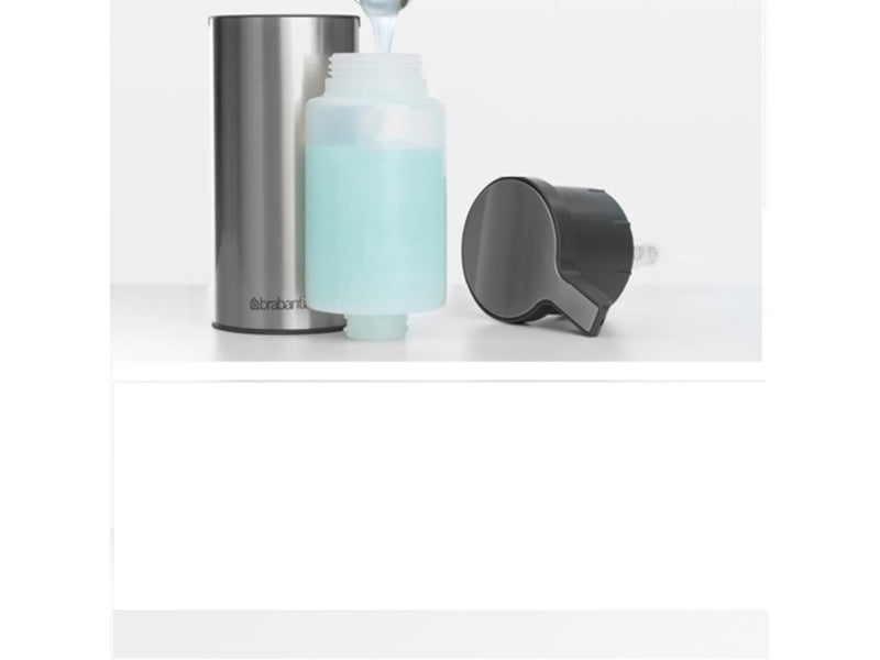 Afbeelding laden in galerijviewer, Brabantia zeeppomp materiaal: mat staal finger print proef
