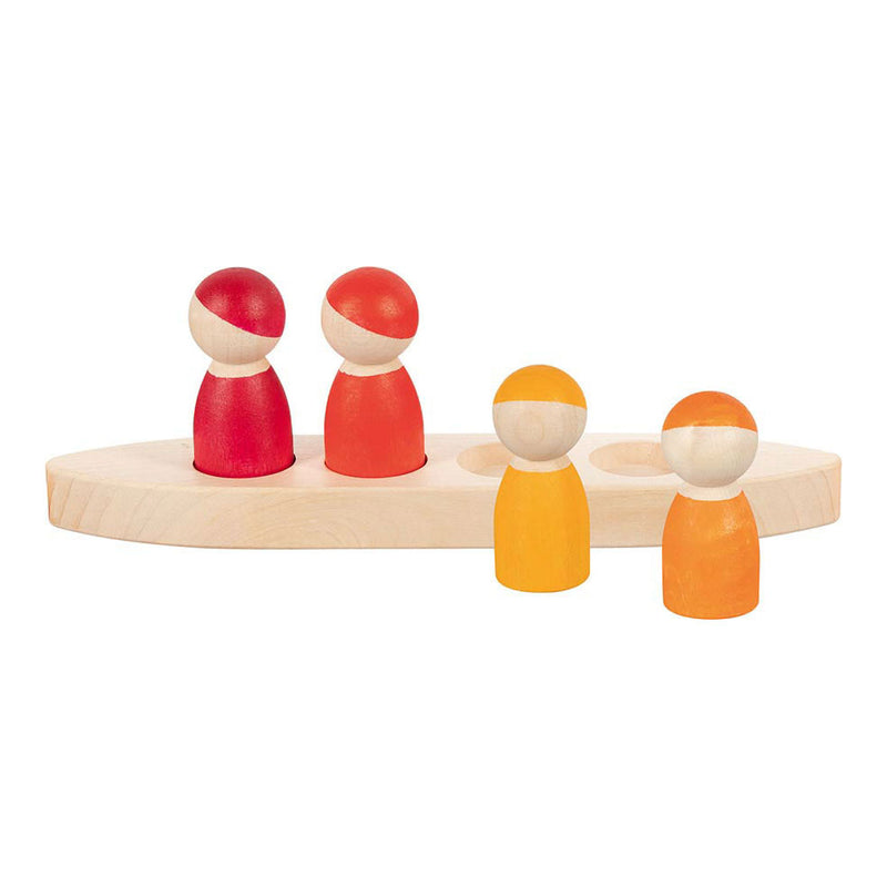 Afbeelding laden in galerijviewer, Goki houten speelfiguren in een boot, 5dlg.
