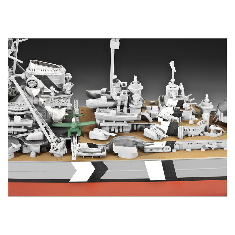 Afbeelding laden in galerijviewer, Revell slagschip bismarck - 1:700

