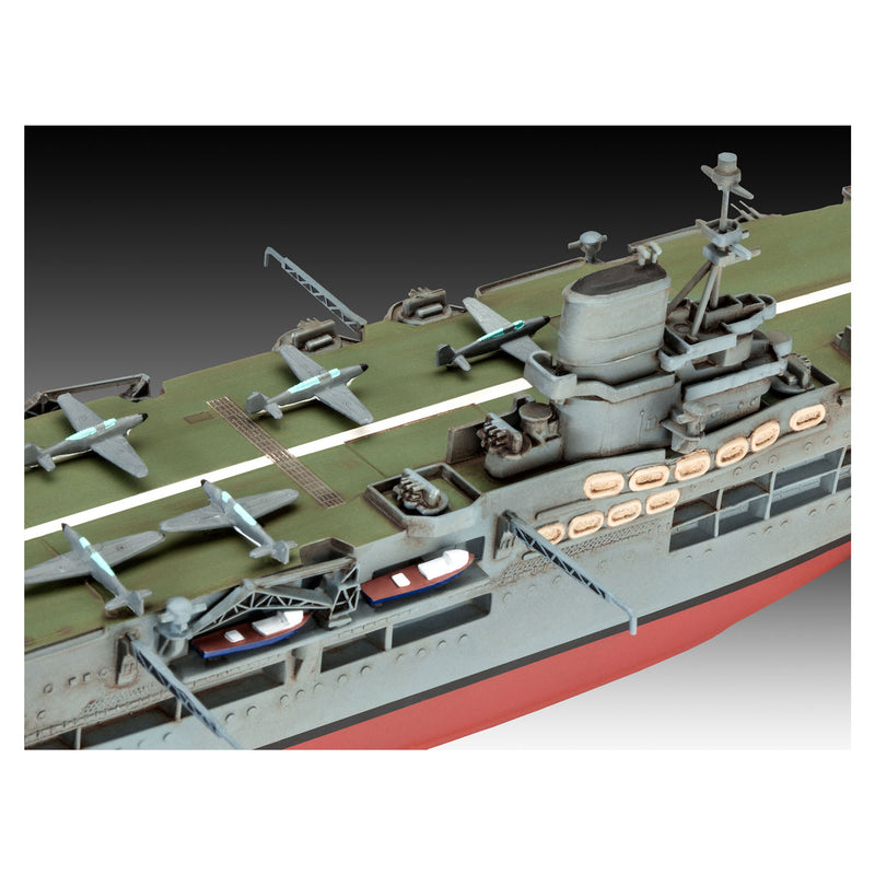 Afbeelding laden in galerijviewer, Revell hms ark royal tribal class destoyer
