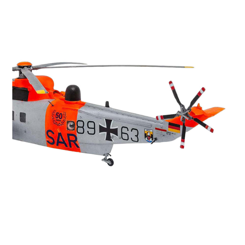 Afbeelding laden in galerijviewer, Revell modelbouwpakket - westland sea king mk. 41 1:72 - 132dlg.
