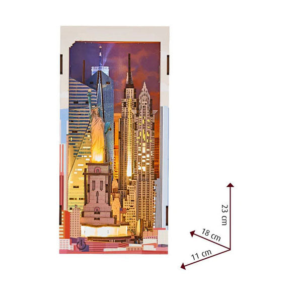 Afbeelding laden in galerijviewer, Revell tiny adventures book nook new york - 221dlg.
