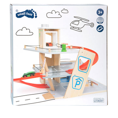 Small foot - houten garage met wasstraat