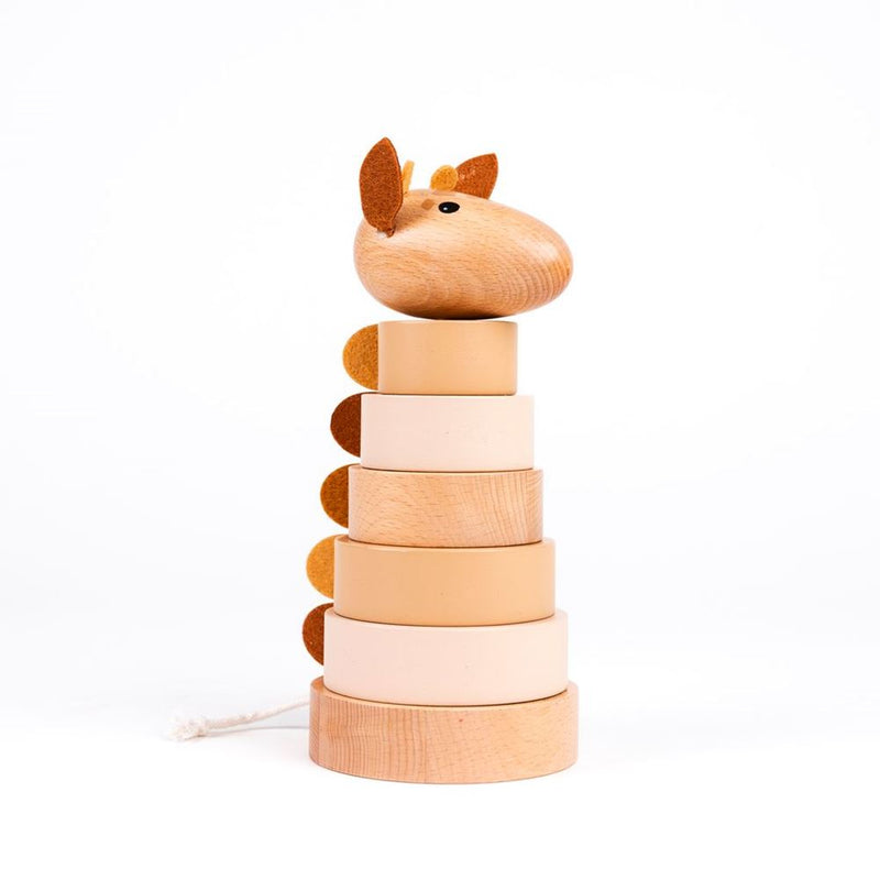 Afbeelding laden in galerijviewer, Houten stapel giraffe leonie. 21x10x10
