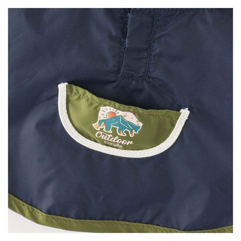 Afbeelding laden in galerijviewer, Corolle regenponcho poppenkostuum 36cm met capuchon en berenoortjes.
