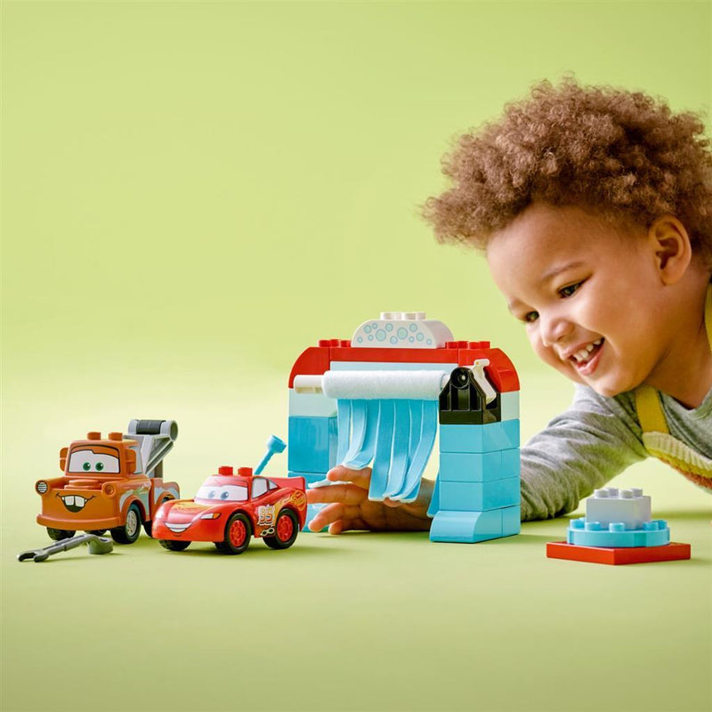 Afbeelding laden in galerijviewer, Lego Duplo Duplo 10996 Disney Bliksem McQueen + Takel Wasstraat
