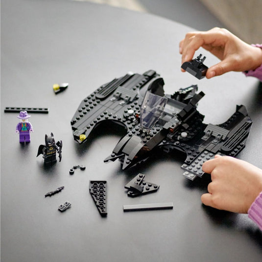 Lego Super Hero 76265 Batwing vs The Joker