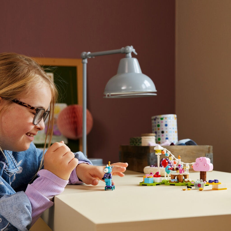 Afbeelding laden in galerijviewer, Lego animal crossing 77046 julian #039;s birthday party
