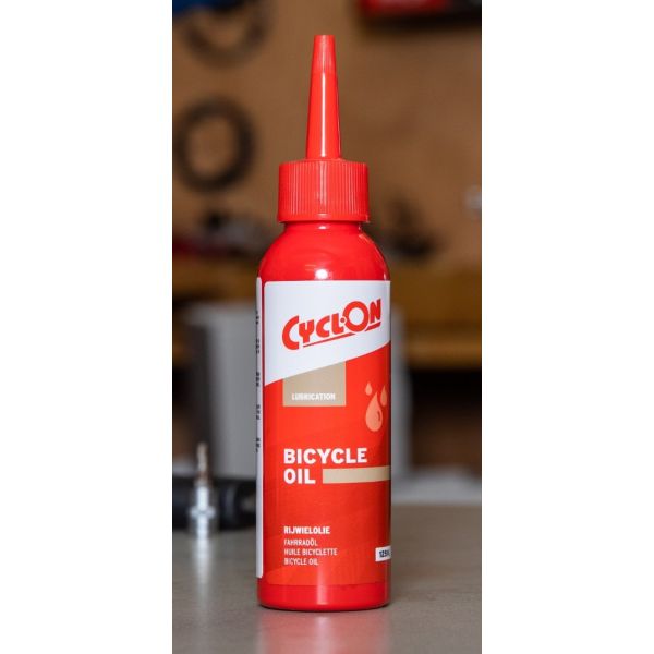 Afbeelding laden in galerijviewer, Cyclon Fietsolie bicycle oil 100 ml (in blisterverpakking)
