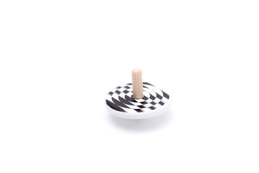 Bajo houten lantaarn tol. 7x7x5,7 cm. 3+