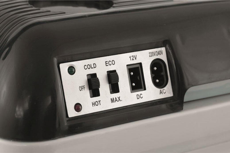 Afbeelding laden in galerijviewer, Outwell Chilly koelbox 12V 230V

