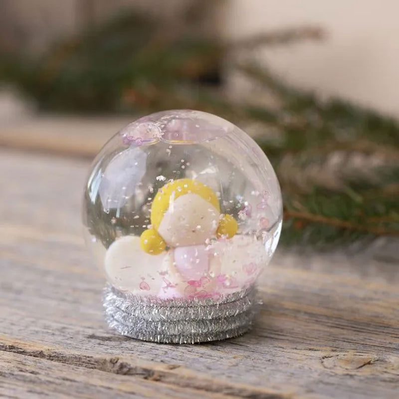Afbeelding laden in galerijviewer, Creativ company https: www.cchobby.nl sneeuwbol-h-8-5-cm-d-8-cm-gatgrootte-4-7-cm-18-stuk-1-doos
