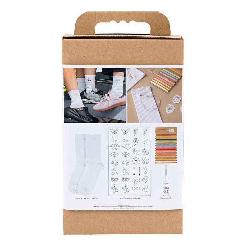 Afbeelding laden in galerijviewer, Creativ company hobbyset borduurwerk sokken wit
