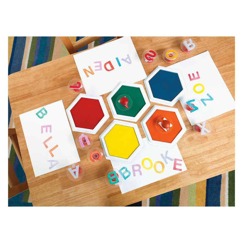 Afbeelding laden in galerijviewer, Colorations - easy grip hoofdletters stempels, 26st.
