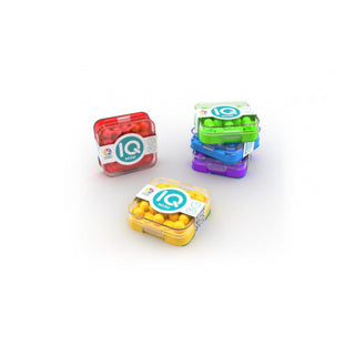 Afbeelding laden in galerijviewer, Smartgames iq mini - compact zakformaat denkspel reispuzzel - eindeloze uitdagingen met verschuifbare blockers - educatief solospel - vanaf 6 jaar
