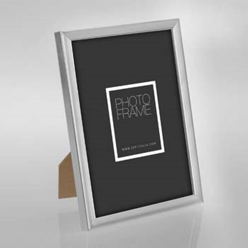 Afbeelding laden in galerijviewer, Zep fotolijst wt23s wales silver 20x30 cm
