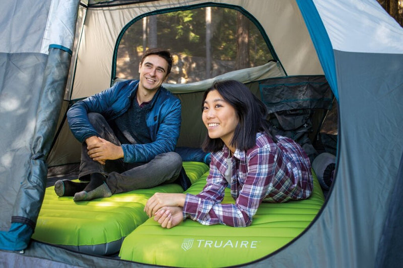 Afbeelding laden in galerijviewer, Intex 64097np truaire twin dura-beam camping mattress met quickfill usb150 luchtpomp 191x76x17cm
