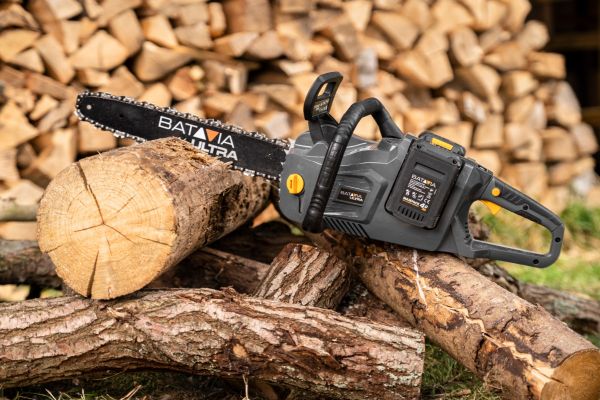 Afbeelding laden in galerijviewer, Batavia producten kettingzaag brushless 2x18v maxxpack body
