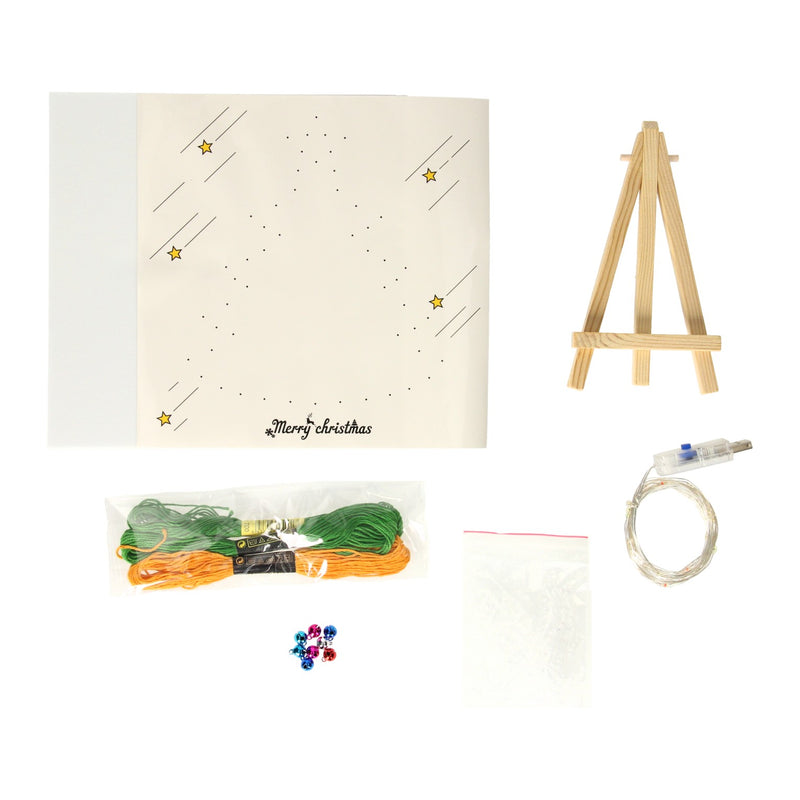 Afbeelding laden in galerijviewer, String art kerstboom met led lampjes

