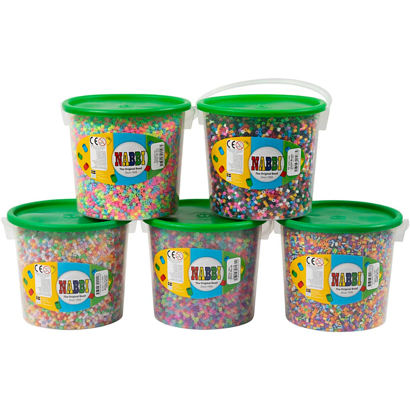 Afbeelding laden in galerijviewer, Https: www.cchobby.nl strijkkralen-afm-5x5-mm-gatgrootte-2-5-mm-medium-5x20000-stuk-1-doos
