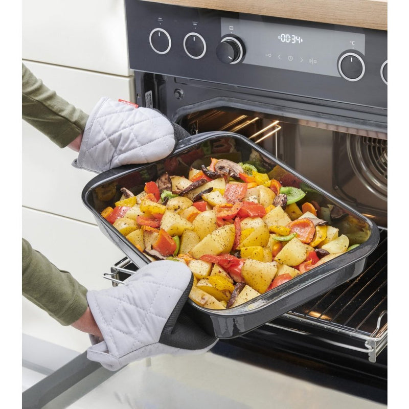 Afbeelding laden in galerijviewer, Metaltex katoenen ovenhandschoenen 14x14 cm grijs wit 2 stuks
