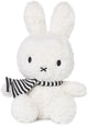 Nijntje by bon ton toys nijntje zittend met sjaal - knuffel - 23 cm - wit