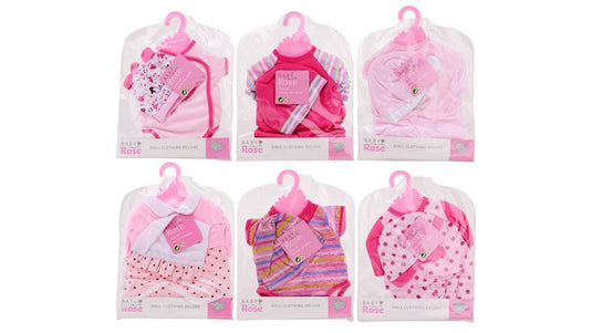 Pop kleren assortie op hanger. 40-45 cm. | 12 stuks