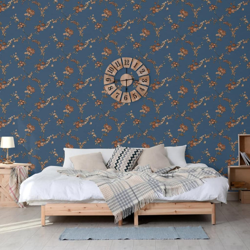 Afbeelding laden in galerijviewer, DUTCH WALLCOVERINGS DUTCH WALLCOVERINGS Behang Flower donkerblauw en bronskleurig
