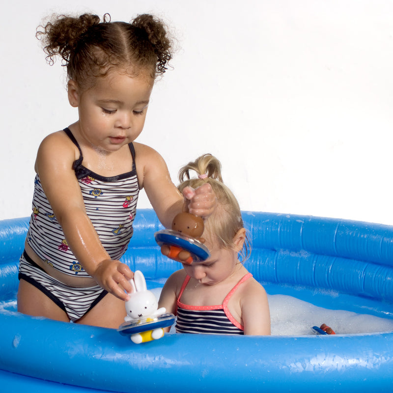 Afbeelding laden in galerijviewer, Rubo toys nijntje of nina badfiguur

