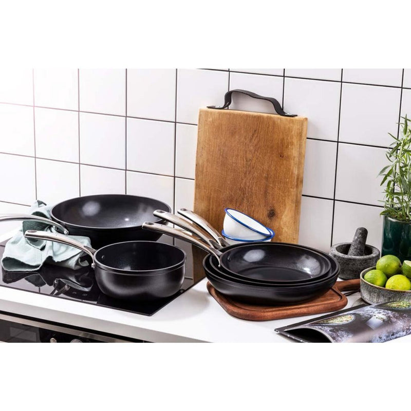 Afbeelding laden in galerijviewer, Bk superior ceramic koekenpan 28 cm zwart
