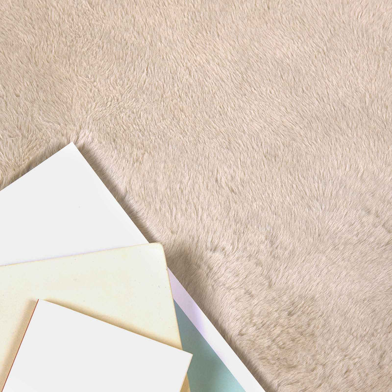 Afbeelding laden in galerijviewer, Vidaxl antislip vloerkleed van imitatie konijnenbont olite taupe
