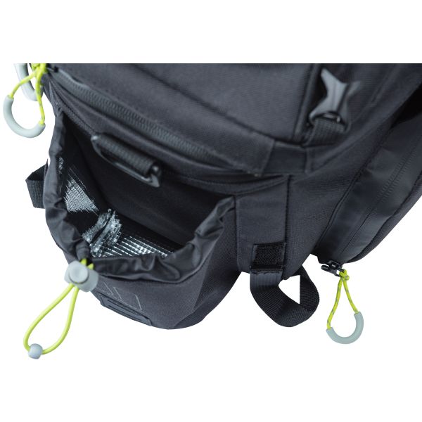 Afbeelding laden in galerijviewer, Basil Miles XL Pro bagagedragertas - waterdicht - sportief - zwart lime - 9-36L - MIK RT adapterplaten

