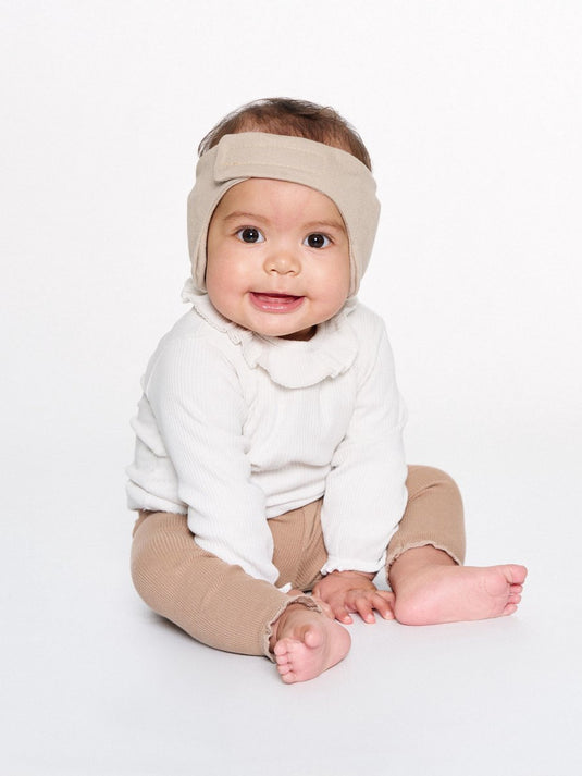 Dooky® dooky baby gehoorbescherming – zachte verstelbare hoofdband – 0-6 maanden - beige – oeko-tex katoen – licht comfortabel