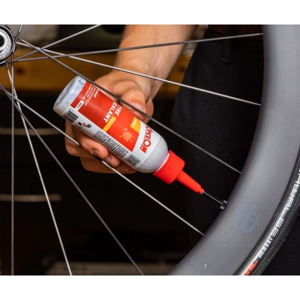 Afbeelding laden in galerijviewer, Cyclon Tyre Sealant (1000 ml)
