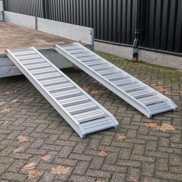 Afbeelding laden in galerijviewer, Oprijplank set 247cm 1800 kg.
