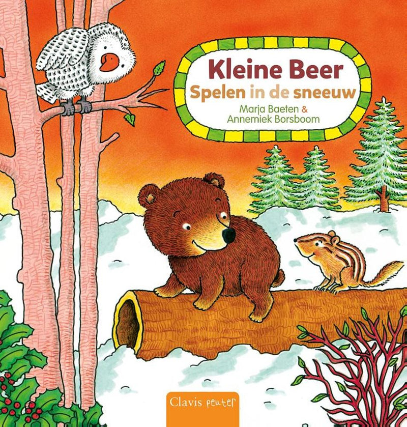 Afbeelding laden in galerijviewer, Kleine beer, spelen in de sneeuw.
