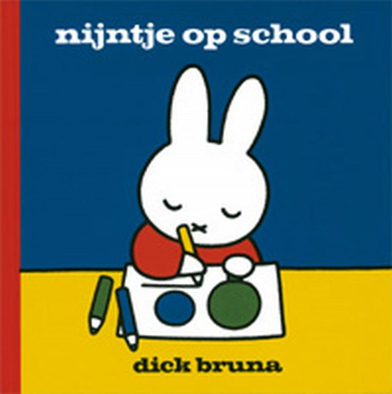 Afbeelding laden in galerijviewer, Gouden boek cpnb: nijntje op school. 2+
