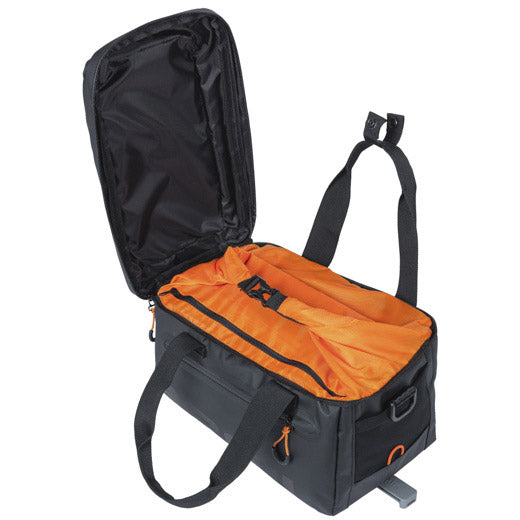 Afbeelding laden in galerijviewer, Basil gepäckträgertasche miles luggage bag miles mik 2.0 blackorange
